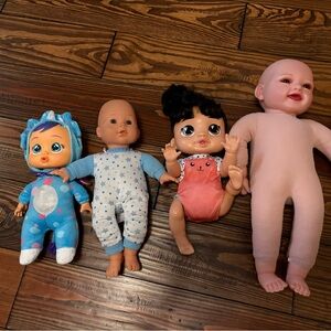 Assorted Baby Dolls Set